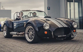 Explore the Cape with a classic Cobra experience