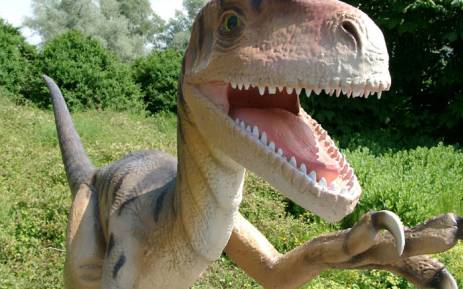 A dinosaur as big as a bus found in Egypt's western desert
