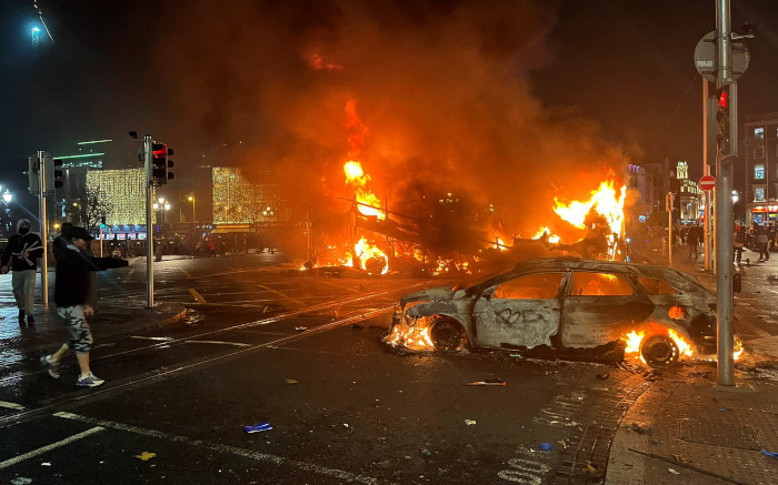 Worst unrest in decades hits Dublin, police say