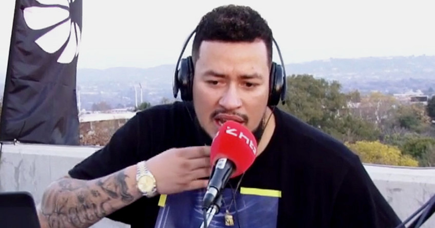 [WATCH] AKA performs LIVE on Fresh On 947 
