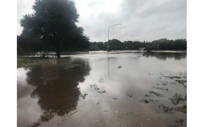 The Hennops River overflowed in Centurion and several roads have been closed due to flooding. Picture: Christa Eybers/EWN.