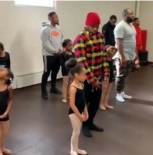 Watch Adorable Video Of Dads Joining Daughters Ballet Class Goes Viral 