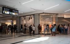 FILE: Shoppers at Menlyn Mall in Pretoria on Friday, 25 November 2022. Picture: Jacques Nelles/Eyewitness News.