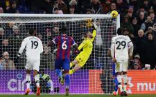 Arsenal sink Palace to extend perfect start despite Tomiyasu red card