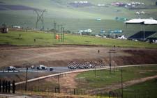 The cortège transporting Nelson Mandela’s body arrives in Qunu, Eastern Cape, ahead of his 15 December funeral, 14 December 2013. Picture: AFP.