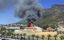 A view of the burning Holy Cross Primary School building in Zonnebloem, Cape Town. Picture: @TrafficSA/Twitter.