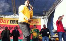 ANC’s Zweli Mkhize addresses the crowd during a Workers Day rally in Khayelitsha. Picture: Siyabonga Sesant/EWN