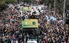 Supporters lined the streets of Cape Town as the Springboks paraded the Webb Ellis Cup on 3 November 2023. Picture: Kayleen Morgan/Eyewitness News