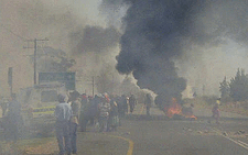 Protests took place the N2 at the R300 on Tuesday 20 August 2013. Picture: Lucille Botha/Landbou.com