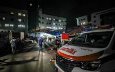 This picture taken on 3 November 2023 shows a view of Al-Shifa hospital in Gaza City surrounded by darkness as fuel for electricity generation runs out amid the ongoing battles between Israel and the Palestinian group Hamas. Picture: AFP