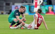 Tottenham's Toby Alderweireld comforts Ajax Amsterdam's Dusan Tadic after their UEFA Champions League semifinal second leg match on 8 May 2019. Picture: @AFCAjax/Twitter