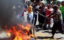 Farmworkers protest for better salaries in Swellendam on 15 November 2012. Picture: Sapa
