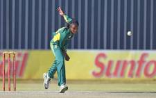 Proteas Women's fast bowler Ayabonga Khaka sends down a quick delivery. Picture: @OfficialCSA/Twitter