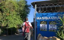Pupils walk through the gates of Masibambane Secondary School in Kraaifontein, Cape Town on 7 February 2022. Picture: Kaylynn Palm/Eyewitness News