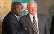 Newly appointed Bafana Bafana coach Gordon Igesund shakes hands with Safa president Kirsten Nematandani after the association announced his appointment on 30 June 2012. Picture: Taurai Maduna/EWN