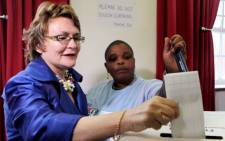 Democratic Alliance leader Helen Zille casts her vote in the local government elections in Rondebosch, Cape Town on Wednesday, 18 May 2011. Picture: Nardus Engelbrecht/SAPA