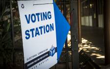 A voting station sign was put up at the Capital Hill primary school in Pretoria during voter registration on 06 March 2016. Picture: Reinart Toerien/EWN.