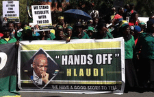 FILE: SABC COO Hlaudi Motsoeneng’s supporters outside court on 18 September 2015. Picture: Christa Eybers/EWN.