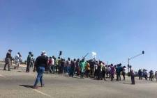FILE: Diepsloot residents on 23 January 2020 barricaded several roads and looted shops belonging to foreign nationals. Residents said they were protesting against high levels of crime in the community. Picture: Edwin Ntshidi/EWN