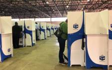 Voting delegates at the Democratic Alliance’s federal congress cast their ballots in Tshwane. Picture: EWN.