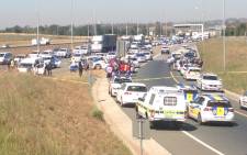 Gauteng police conducted a routine stop and search operation on Olifantsfontein Road in Kempton Park on 5 May 2015. Picture: Vumani Mkhize/EWN.