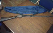 Police have arrested a 23-year-old man in Lavender Hill for the illegal possession of a rifle. Picture: Twitter/@SAPoliceService.
