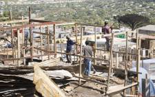 FILE: Residents from Mandela Park, Hout Bay have begun to rebuild their homes following the fire which left thousands of people homeless. Picture: Cindy Archillies/EWN