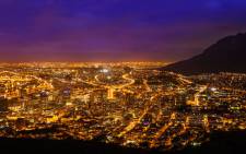 Cape Town by night. © mdmworks/123rf.com