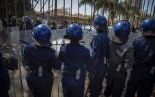 FILE: Zimbabwe riot police. Picture: Thomas Holder/EWN