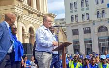 Mayor Athol Trollip addressing DA supporters outside the Nelson Mandela Bay City Hall on 28 March. Picture: @DAEasternCape/Twitter