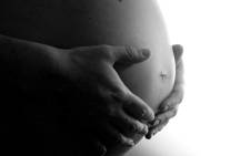 A Tygerberg Hospital professor says more pregnant women are using tik in the Western Cape.