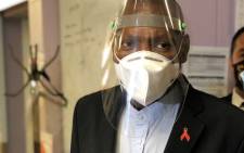 FILE: Health Minister Dr Zweli Mkhize during a walkabout at the Dora Ngiza Hospital in Port Elizabeth on 23 July 2020. Picture: @DrZweliMkhize/Twitter.
