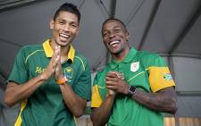 FILE: Wayde van Niekerk (left) and Akani Simbine pose for a photo outside the Olympic village in Rio de Janeiro. Picture: Reinart Toerien/EWN.