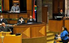 President Jacob Zuma answers a question from the DA's Lindiwe Mazibuko in Parliament. Picture: GCIS.