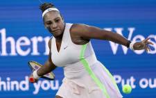 Serena Williams returns a shot to Emma Raducanu of Great Britain during the Western & Southern Open at Lindner Family Tennis Center on 16 August 2022 in Mason, Ohio. Picture: Matthew Stockman/Getty Images/AFP