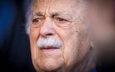 George Bizos addresses the media outside the Hawks Offices in Pretoria. Picture: Thomas Holder/EWN.