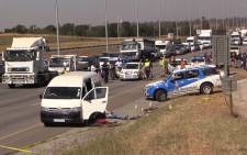 Three suspects have been arrested and one has been taken to hospital in a serious condition following a shooting on the R21 near Tembisa. Picture: Vumani Mkhize/EWN.