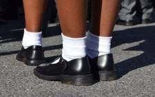 school-lerners-girl-pupil-shoes-black-uniformjpg