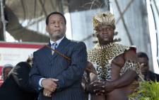 King Zwelithini Goodwill KaBekuzulu (L) in 2006. Picture: AFP.