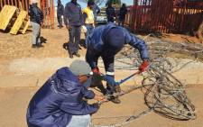  Joburg City Power's revenue protection unit raided informal settlements in Lenasia and Roodepoort on 1 June 2022 to remove illegal connections. Picture: @CityPowerJhb/Twitter