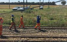 Clean-up operations begin at the scene of a train crash in Kroonstad, Free State. Picture: Sethembiso Zulu/EWN.