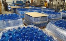 As residents from Senekal in the Free State battle the worst drought in years, a humanitarian organisation has distributed more than a hundred thousand litres of water to the community. Picture: @FlyMangoSA.