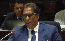 A screengrab of Sekunjalo chairperson Iqbal Surve giving testimony at the PIC inquiry on 3 April 2019.