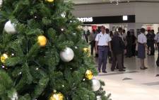 Police will be stepping up efforts to keep people safe in malls this festive season. Picture: EWN.