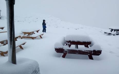 Snowfall in Lesotho. Picture: @SnowReportSA/Twitter.