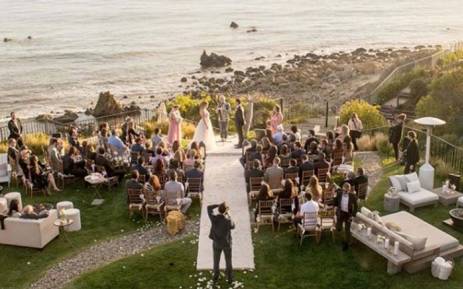 Amy Schumer weds chef Chris Fischer in Malibu. Picture: @amyschumer/Twitter.