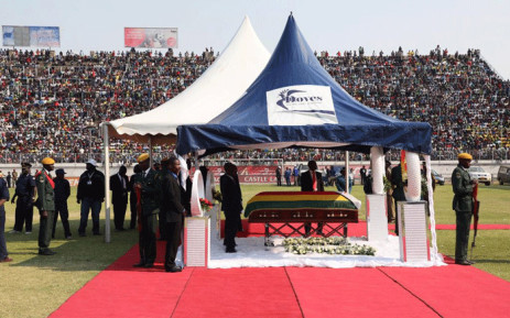 Former Zimbabwean president Robert Mugabeâs body arrives at Rufaro Stadium, which was at about 90% capacity, to the sound of cheers from the crowd. Picture: Thomas Holder/EWN.
