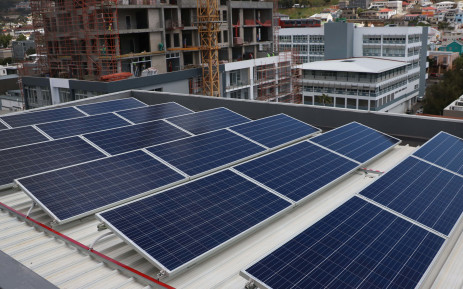 Premier Helen Zille officially switched on the newly-installed Solar Photovoltaic system in the Cape Town CBD on 19 October. The solar panels were set up at the Provincial Transport and Public Works Department offices. Image: Bertram Malgas/EWN.  