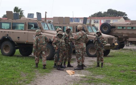 SANDF soldiers on patrol in Hanover Park. The military has released their soldiers to help stabilise gang hot-spots, while law enforcement agencies conducted raids in the area. Picture: Bertram Malgas/EWN