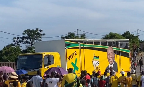 The community of Lindelani, Ward 5, in KwaDukuza gathered for Ramaphosa to address them on Saturday. He was in the KwaZulu-Natal north coast town to campaign for the ANC ahead of the 2024 general election. Picture: screengrab.
